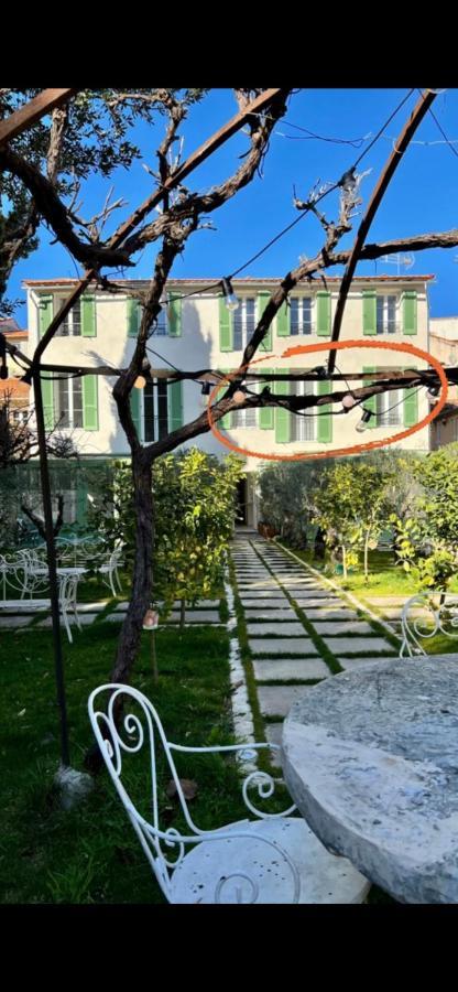 Amazing New Property In The Heart Of The Old Town Of Antibes Exterior photo